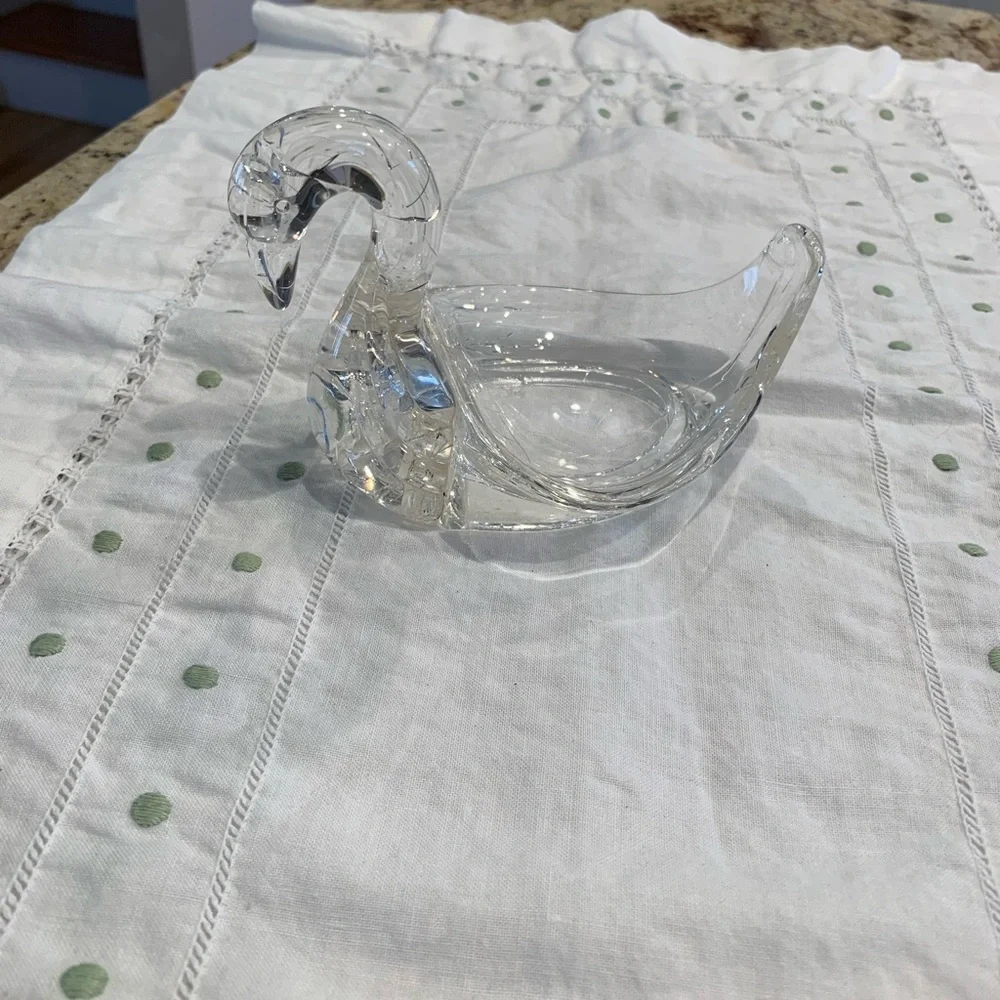 Vintage Swan soap dish